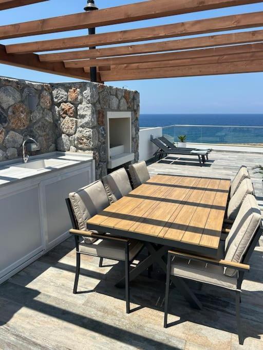 Penthouse Med Privat Saltvannsbasseng Pa Esentepe Beach Kirenia Zewnętrze zdjęcie