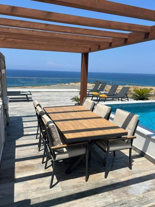 Penthouse Med Privat Saltvannsbasseng Pa Esentepe Beach Kirenia Zewnętrze zdjęcie